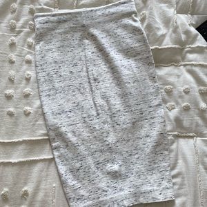 Wilfred | Size: XS | Midi Skirt | Colour: white with grey/ black details |